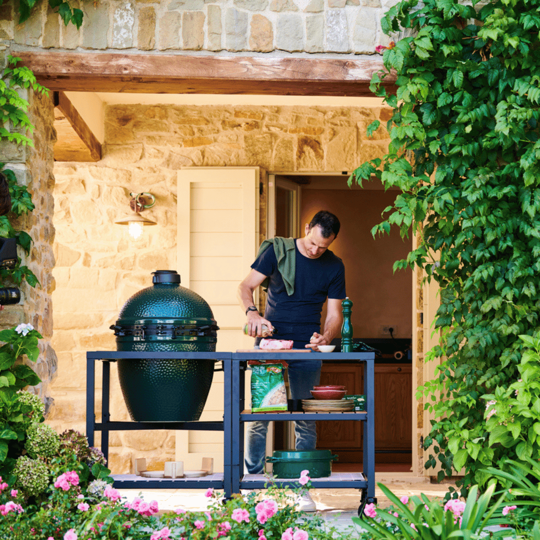 Pack Big Green Egg sur table modulaire et son meuble d'extension