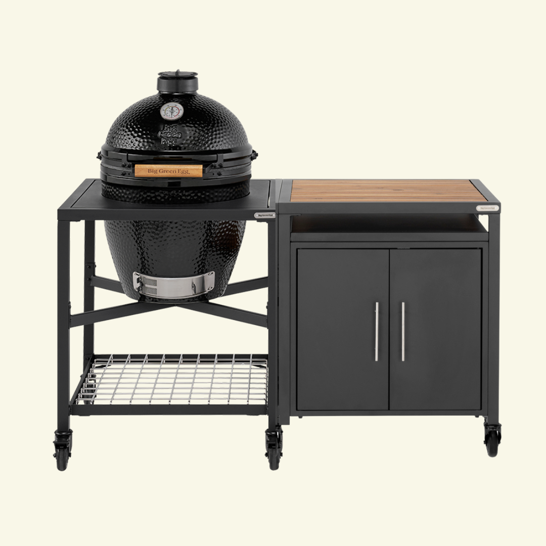 EGG Large The Onyx sur table modulaire et meuble placard